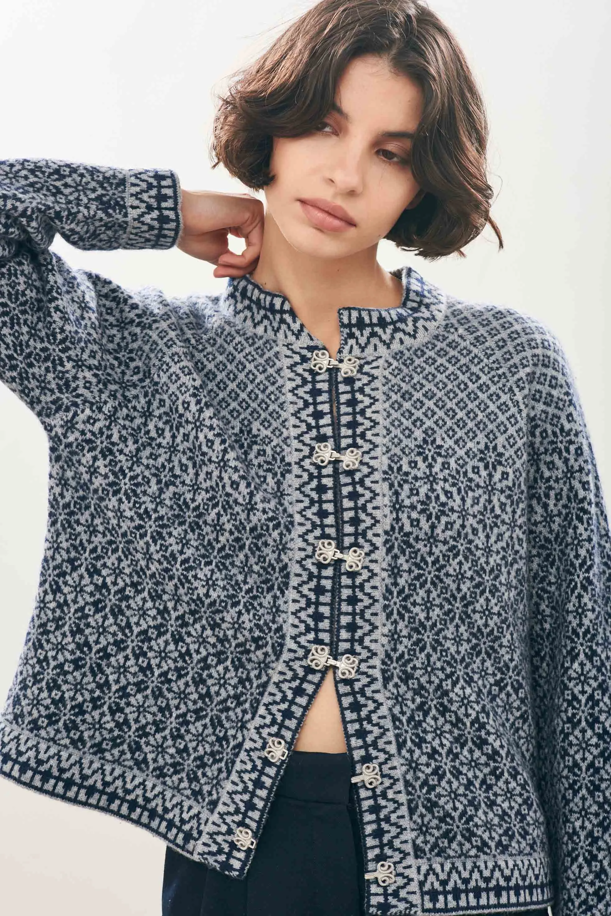 Cashmere Wool Norse Cardigan in Grey and Navy
