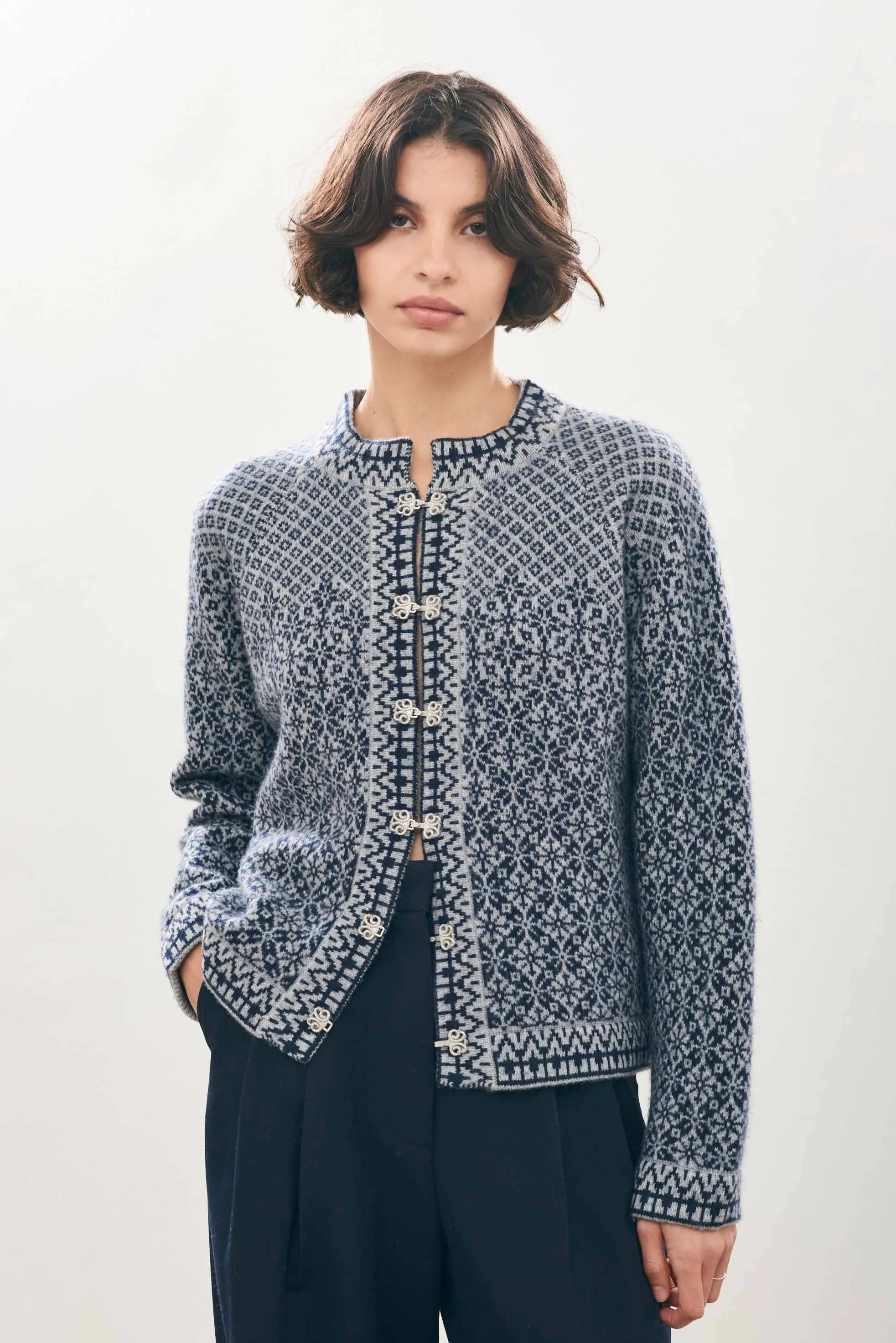Cashmere Wool Norse Cardigan in Grey and Navy
