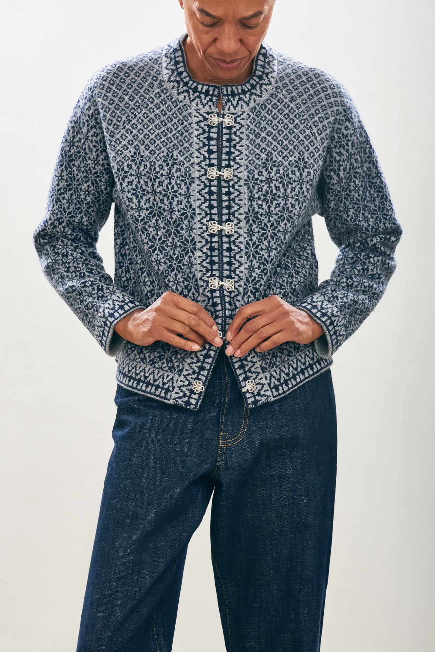 Cashmere Wool Norse Cardigan in Grey and Navy