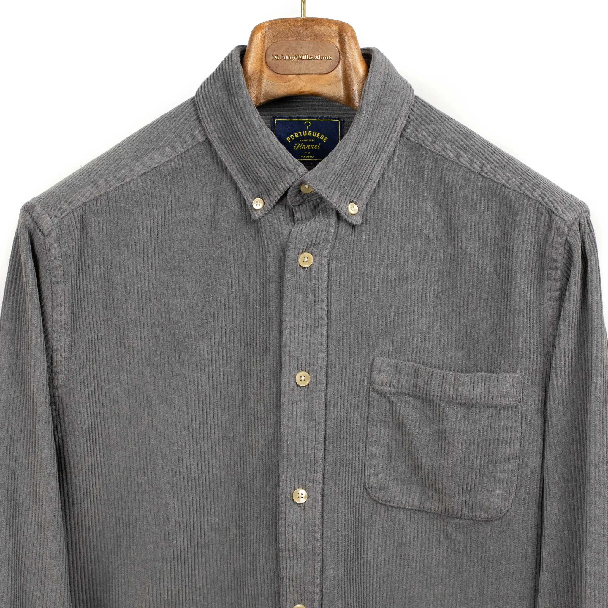 Lobo shirt in anthracite grey heavy cotton corduroy (Restock)