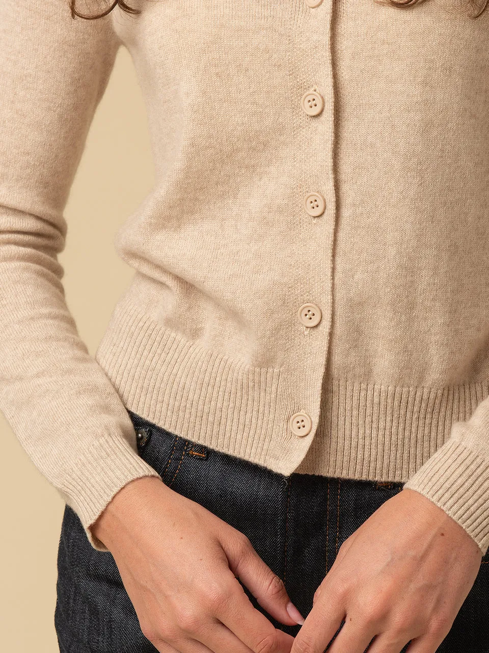 Round Neck Cardigan_Oatmeal